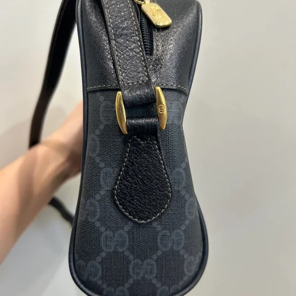 100% GUARANTEED AUTHENTIC Gucci GG Canvas Crossbody - Picture 7 of 10